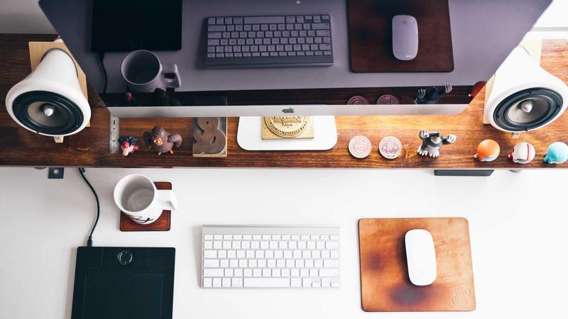 Best Business Credit Cards for Startups in 2025: Top 5 Picks 1 Startup founder reviewing credit card options